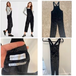 Urban Outfitters Women's Crushed Velvet Black Overalls Size XS
